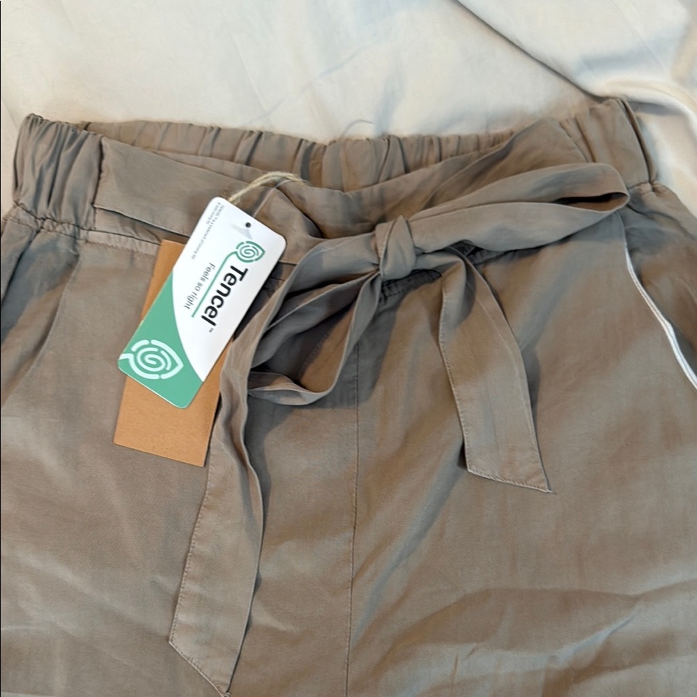 Thread & Supply Taupe Trousers size small